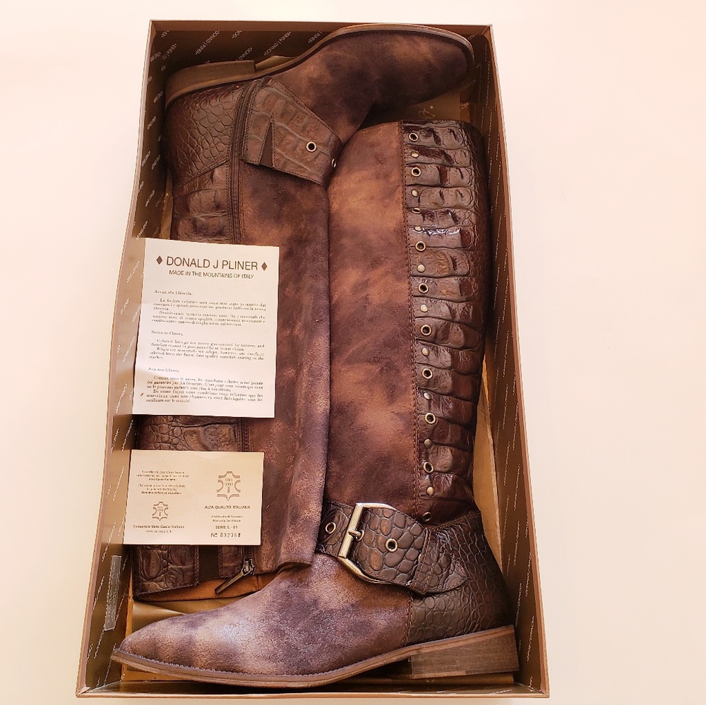 Donald J Pliner Gale Suede Gator Boot Size 10 New